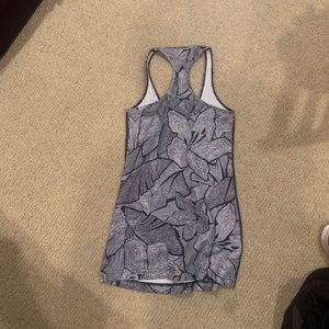 NEVER WORN Lulu Lemon tank top size 4